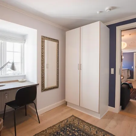 Glamsbjerghus Hotel apartamentowy 3*